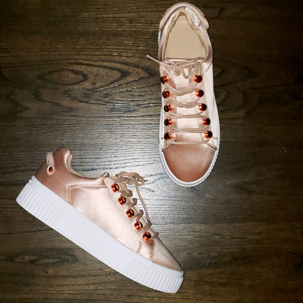 Kendall + Kylie Rae 3 Rose Gold Satin Platform Sneaker 7.5
